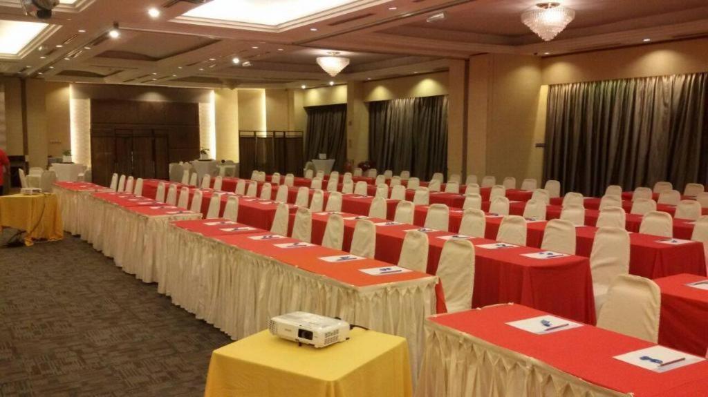 The Landmark Hotel Batu Pahat Eksteriør billede