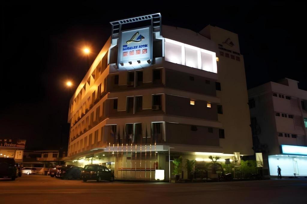 The Landmark Hotel Batu Pahat Eksteriør billede